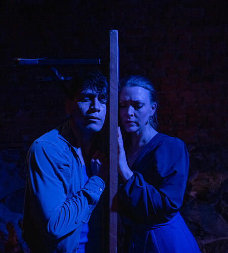 CONNECTED Connected is a project that intertwines two dance universes in a passionate conversation between bodies and souls. On the one hand, flamenco, with its overwhelming power and profound emotional charge, and on the other, contemporary dance, which flows freel